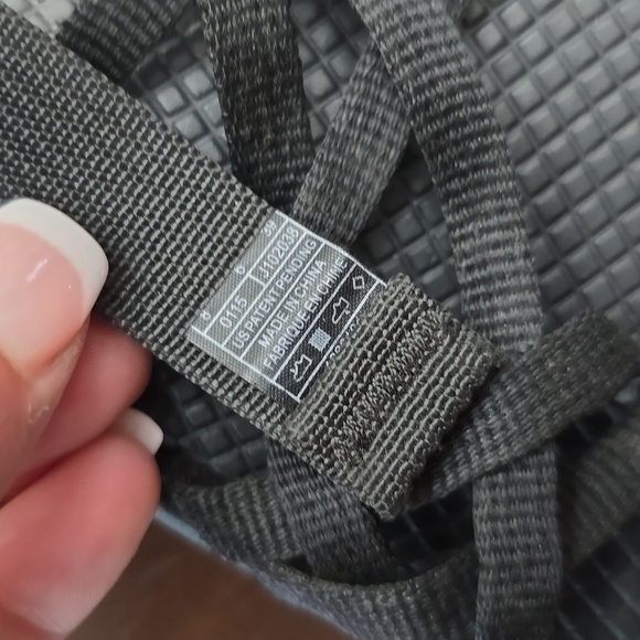 CHACO Women's Black Strappy Sandals sz 8 - Picture 6 of 6